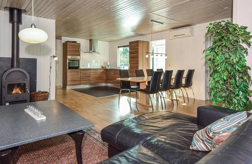 Blavand House | Pet friendly home in Blåvand with sauna