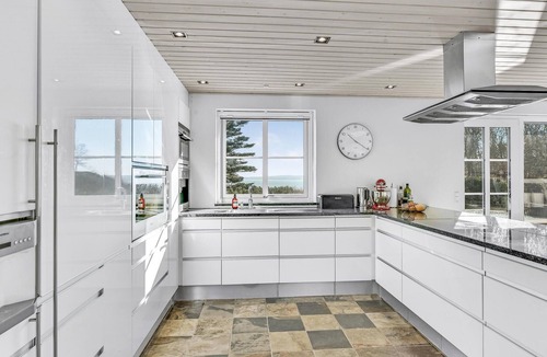 Hvidbjerg Strand House | Pet friendly home in Børkop with sauna