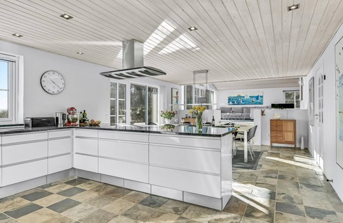 Hvidbjerg Strand House | Pet friendly home in Børkop with sauna