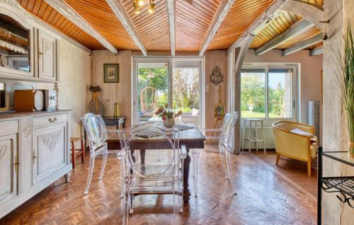 Bosset House | Pet Friendly Home In Bosset