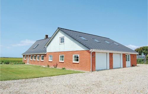 Buntje-Ballum House | Pet Friendly Home In Bredebro With House Sea View