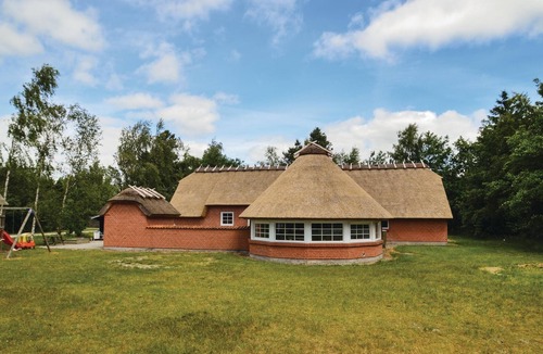 Bøtø By House | Pet friendly home in Væggerløse with sauna