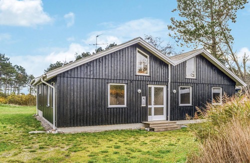Elsegarde Strand House | Pet friendly home in Ebeltoft with sauna