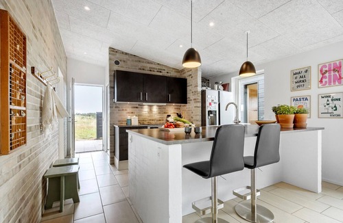 Egsmark Strand House | Pet friendly home in Ebeltoft with sauna