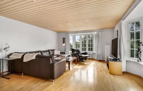Ebeltoft House | Pet Friendly Home In Ebeltoft With Wifi