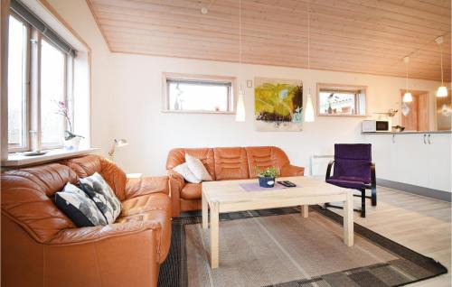 Farvang House | Pet Friendly Home In Fårvang With Swimming Pool