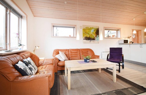 Farvang House | Pet friendly home in Fårvang with swimming pool