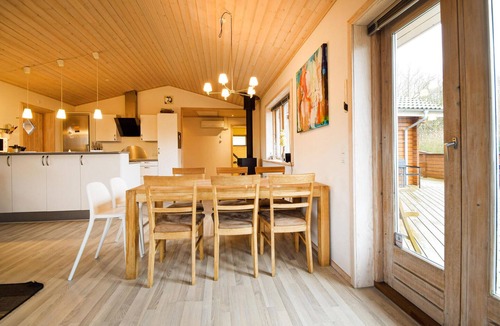 Farvang House | Pet friendly home in Fårvang with swimming pool
