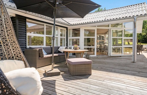 Hvalpsund House | Pet friendly home in Farsø with WiFi