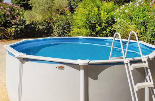 Cornillon House | Pet friendly home in Cornillon
