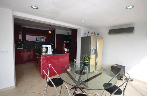 Les Adrets-de-l'Esterel House | Pet friendly home in Les Adrets