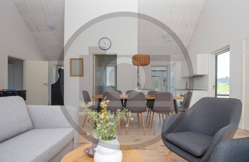 Bønnerup Strand House | Pet friendly home in Glesborg with WiFi