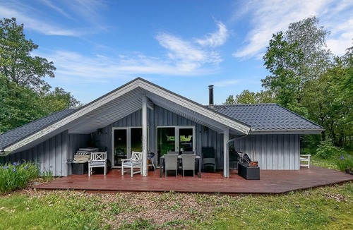 Skygge House | Pet friendly home in Give with sauna