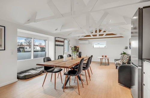 Grena Strand House | Pet friendly home in Grenaa with WiFi