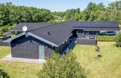 Haslevgarde House | Pet friendly home in Hadsund with WiFi