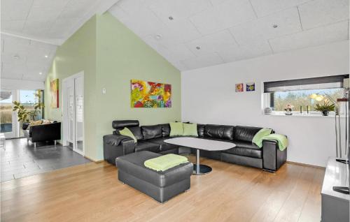 Haslevgarde House | Pet Friendly Home In Hadsund With Wifi