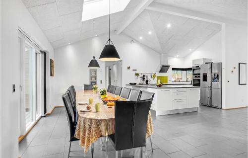 Haslevgarde House | Pet Friendly Home In Hadsund With Wifi