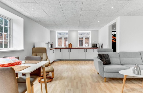 Hojer House | Pet friendly home in Højer with kitchen