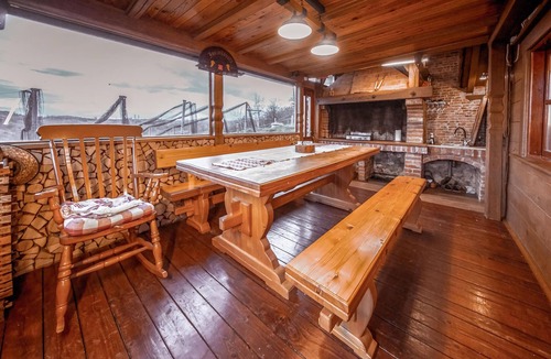Jastrebarsko House | Pet friendly home in Brebrovac with WiFi