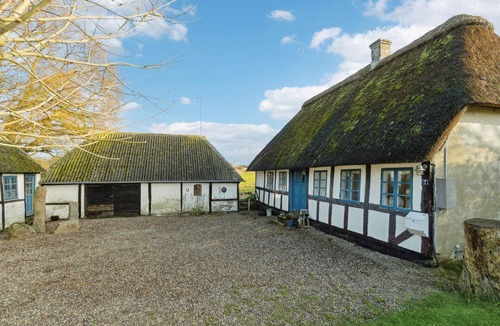 Helsned House | Pet friendly home in Humble with WiFi