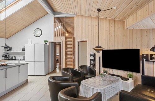 Idestrup House | Pet friendly home in Idestrup with sauna