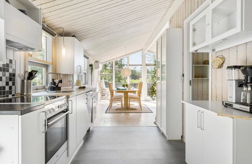 Bratten Strand House | Pet friendly home in Jerup with WiFi