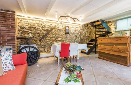 Veli Brgud House | Pet friendly home in Jurdani