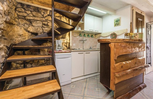 Veli Brgud House | Pet friendly home in Jurdani