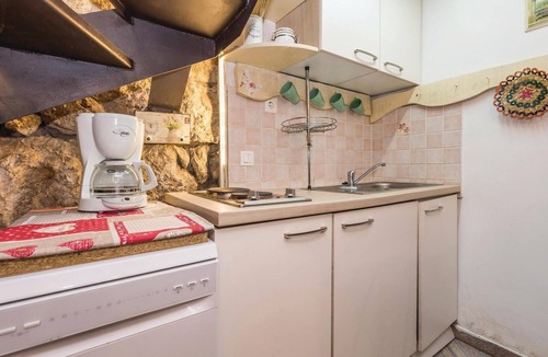 Veli Brgud House | Pet friendly home in Jurdani