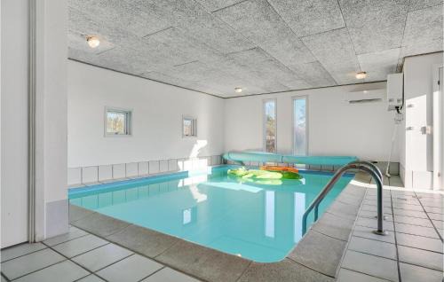 Skødshoved Strand House | Pet Friendly Home In Knebel With Sauna