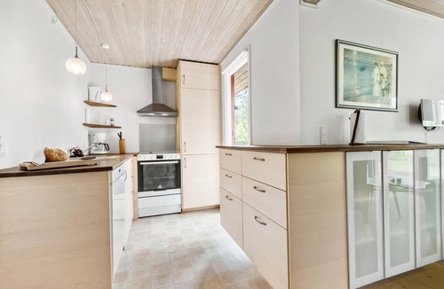 Ebdrup House | Pet friendly home in Kolind with WiFi