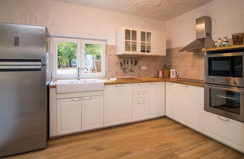 Risika House | Pet friendly home in Krk