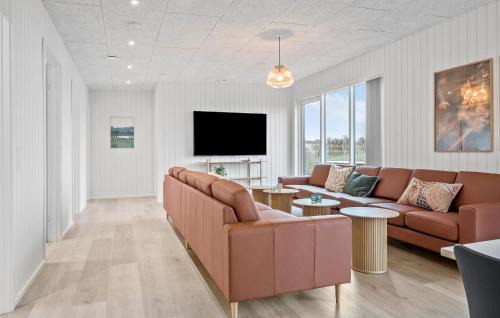 Hjarbæk House | Pet Friendly Home In Løgstrup With Sauna