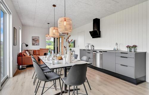 Hjarbæk House | Pet Friendly Home In Løgstrup With Wifi
