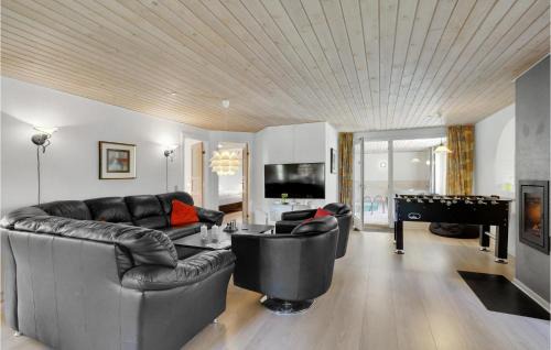 Trend House | Pet Friendly Home In Løgstør With Sauna