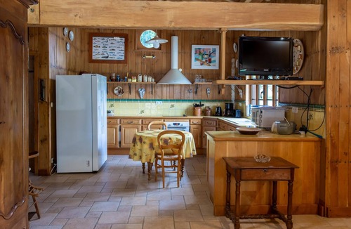 Lonnes House | Pet friendly home in Lonnes