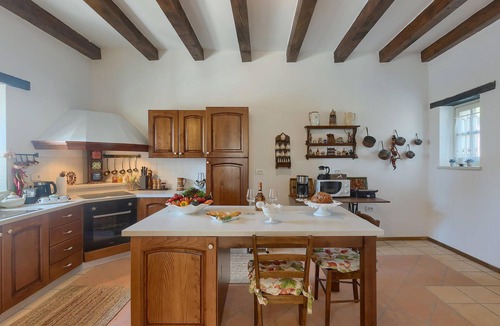 Tinjan House | Pet friendly home in Muntrilj