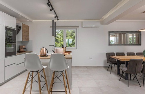 Murvica House | Pet friendly home in Murvica with WiFi