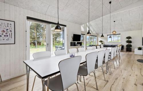 Bedegaard House | Pet Friendly Home In Nexø With Kitchen