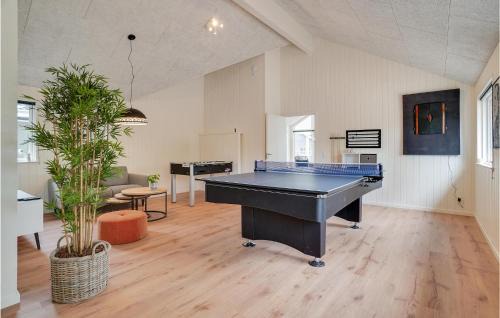 Bedegaard House | Pet Friendly Home In Nexø With Kitchen