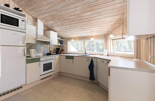 Dueodde House | Pet friendly home in Nexø with WiFi