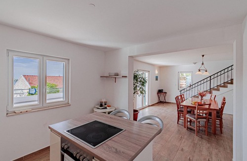 Potirna House | Pet friendly home in Nova