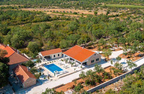 Razvode House | Pet friendly home in Oklaj with sauna