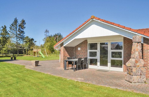 Jegum House | Pet friendly home in Oksbøl with sauna