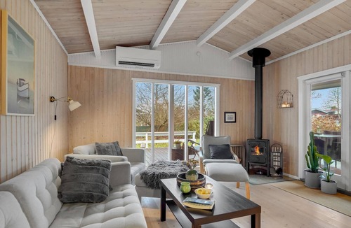 Hasmark Strand House | Pet friendly home in Otterup with WiFi