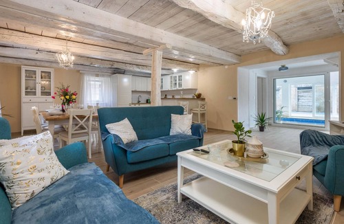 Otocac House | Pet friendly home in Otocac with sauna