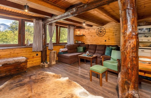 Cabar House | Pet friendly home in Plesce