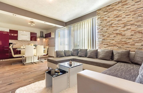Pula House | Pet friendly home in Pula with sauna