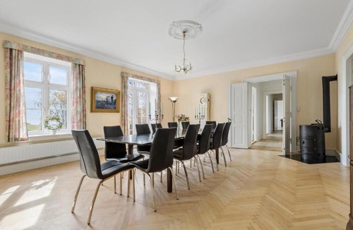 Ronde House | Pet Friendly Home In Rønde With Kitchen