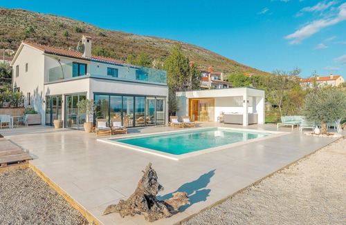 Ravni House | Pet friendly home in Ravni with sauna